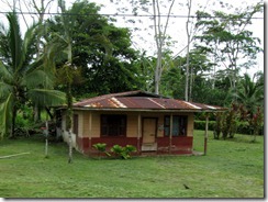 House on the way to Limon