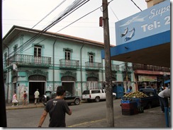 Municipal building in Limon